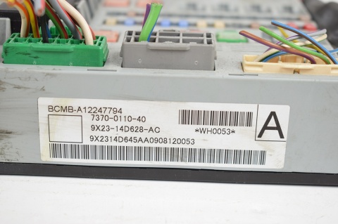 SKRZYNKA BEZPIECZNIKÓW BCM JAGUAR XF 9X23-14D628-AC