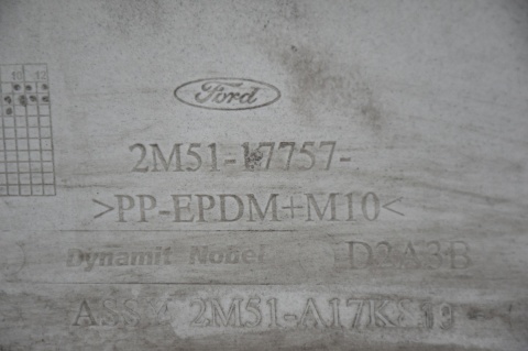 ZDERZAK PRZEDNI PRZÓD FORD FOCUS MK1 LIFT