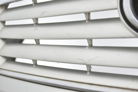 ZDERZAK PRZEDNI PRZÓD TOYOTA AVENSIS T25 II