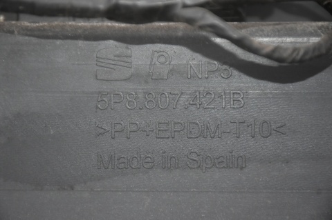 ZDERZAK TYLNY TYŁ SEAT ALTEA Freetrack PDC 5P8