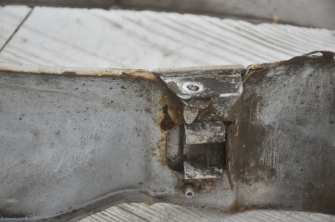 BŁOTNIK PRZEDNI PRZÓD LEWY AUDI A3 8P II LY9C