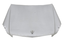 MASKA POKRYWA SILNIKA MERCEDES C W204 779