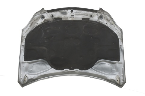 MASKA POKRYWA SILNIKA MERCEDES C W204 779