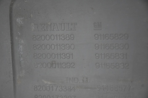 ZDERZAK PRZEDNI PRZÓD TRAFIC VIVARO I