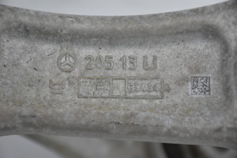 ZWROTNICA LEWA PRZÓD MERCEDES C W205 A0004213520