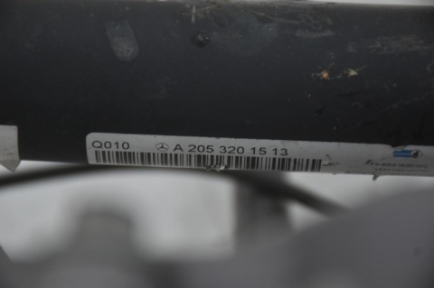 ZWROTNICA LEWA PRZÓD MERCEDES C W205 A0004213520