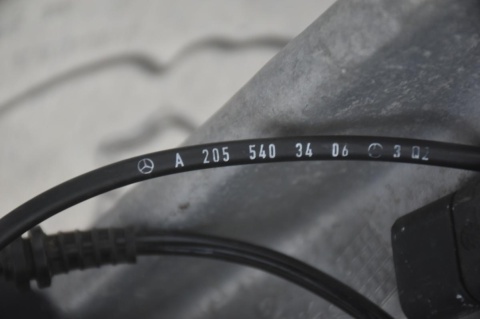 ZWROTNICA PRAWA PRZÓD MERCEDES C W205 A0004213520