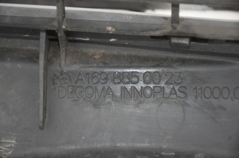 ZDERZAK PRZEDNI PRZÓD MERCEDES A-KLASA W169 748