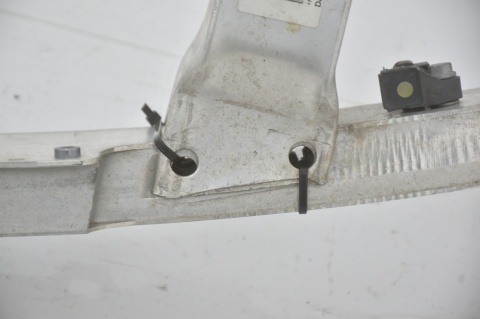 BELKA ZDERZAKA PRZÓD PRZEDNIA MERCEDES W205 A2056202034