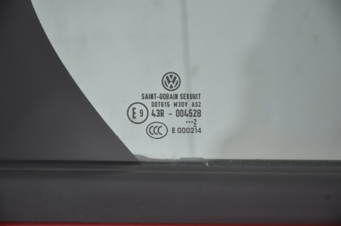 DRZWI TYLNE TYŁ PRAWE VW JETTA VI 5C6