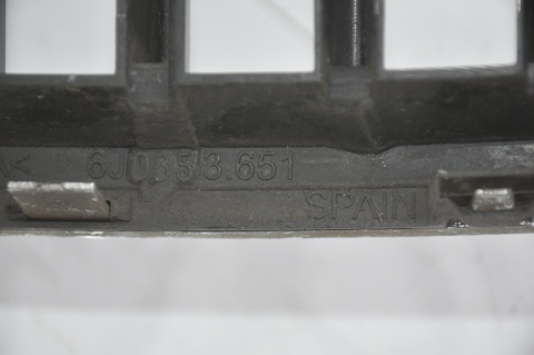 GRILL ATRAPA CHŁODNICY SEAT IBIZA IV