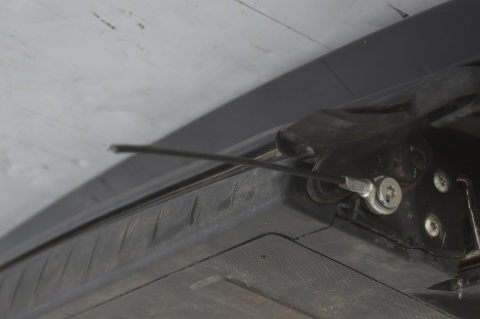 KLAPA BURTA TYŁ MITSUBISHI OUTLANDER II X42