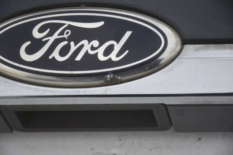 BLENDA LISTWA KLAPY TYŁ FORD FIESTA MK7 LAMPKI