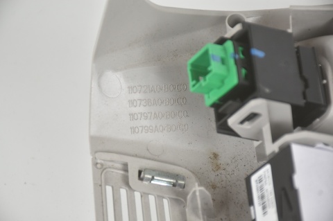 LAMPKA PODSUFITKI OŚWIETLENIE WNĘTRZA PEUGEOT 3008 5008 II