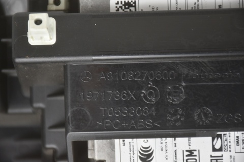 RADIO WYSWIETLACZ PANEL RADIA MERCEDES SPRINTER 907 910 A9108270600