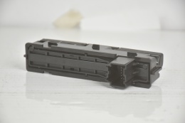 WŁACZNIK ŚWIATEŁ AWARYJNYCH OPEL INSIGNIA 13324594