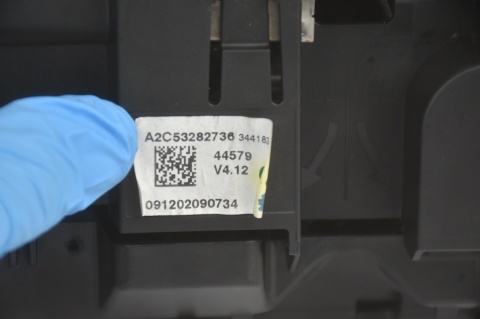 WYŚWIETLACZ EKRAN RADIA MERCEDES C W204 A2048204697