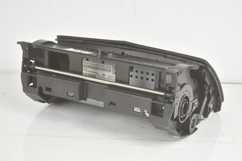 WYŚWIETLACZ EKRAN RADIA MERCEDES W204 A2046801231