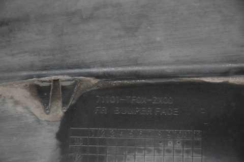 ZDERZAK PRZEDNI PRZÓD HONDA JAZZ III LIFT SZKLANY GRILL