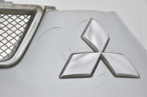 ZDERZAK PRZEDNI PRZÓD MITSUBISHI GRANDIS A19