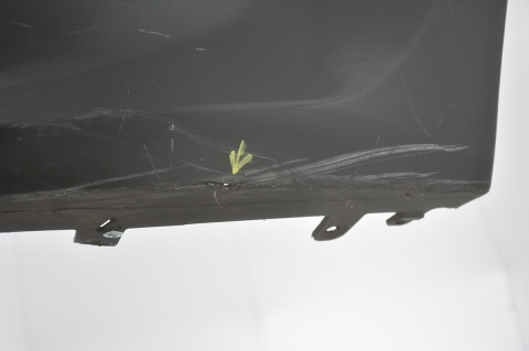 ZDERZAK PRZEDNI RENAULT CLIO III 185 LIFT NV676