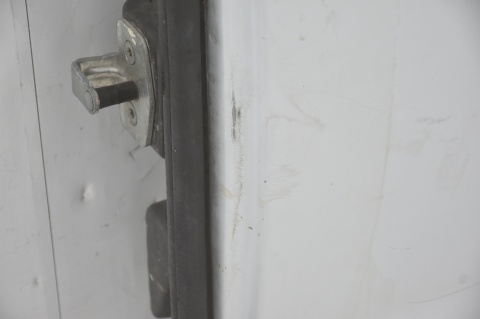 DRZWI TYLNE TYŁ PRAWE RENAULT TRAFIC II OPEL VIVARO