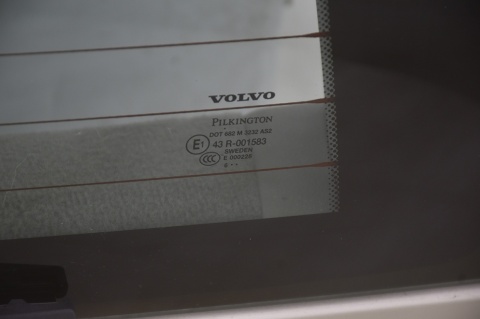 KLAPA BAGAŻNIKA TYLNA TYŁ VOLVO V70 II LIFT