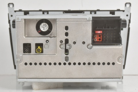 RADIOODTWARZACZ RADIO MERCEDES C A2038704589