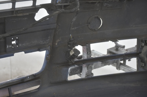 ZDERZAK PRZEDNI PRZÓD AUDI A4 B7 PDC LZ5C