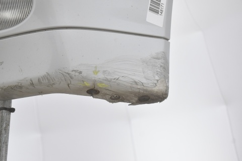 ZDERZAK PRZEDNI PRZÓD MERCEDES C W203 744