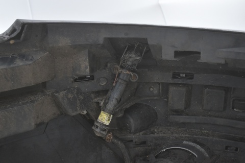 ZDERZAK PRZEDNI PRZÓD RENAULT ESPACE IV NV603 SPRYSKIWACZE