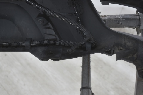 ZDERZAK TYLNY TYŁ RENAULT CAPTUR I PDC