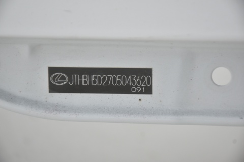 BŁOTNIK PRZEDNI PRZÓD PRAWY LEXUS IS III