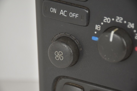 PANEL KONSOLA KOKPIT NAWIEWU RADIO VOLVO XC90 30737973