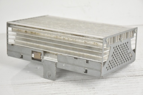 WZMACNIACZ AMPLITUNER BMW 5 F10 F11 HARMAN BECKER 9233592