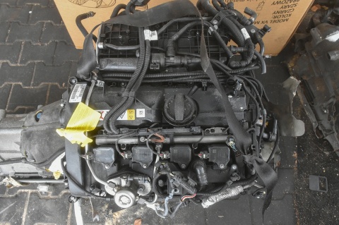 SILNIK KOMPLETNY ZE SKRZYNIĄ BMW 2.0 BENZYNA B48B20A