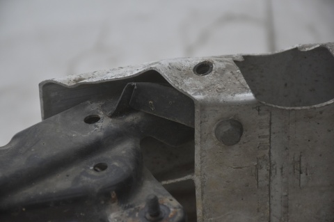 WZMOCNIENIE PAS PRZEDNI MERCEDES CLS W219 3.0 DIESEL