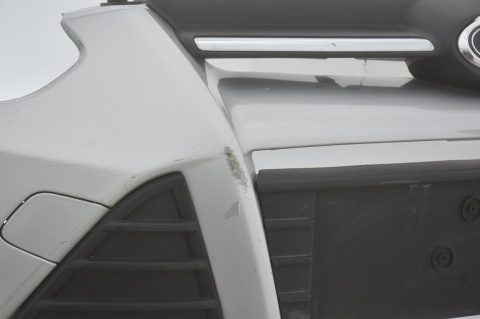 ZDERZAK PRZEDNI PRZÓD FORD FOCUS MK3 III ZAMIENNIK