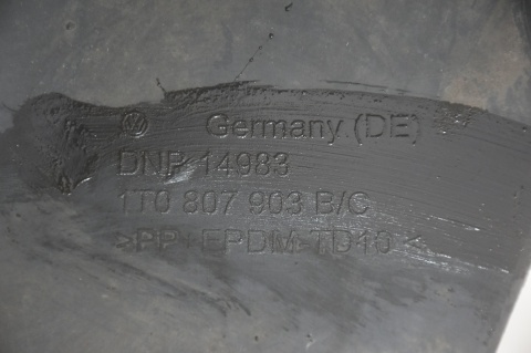 ZDERZAK PRZEDNI PRZÓD VW TOURAN I FL LIFT PDC LD6W