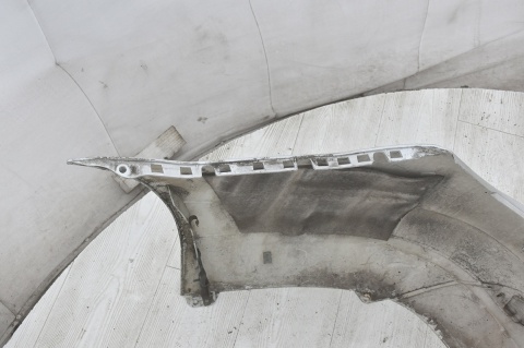 ZDERZAK TYLNY TYŁ MERCEDES C W204 PDC SEDAN