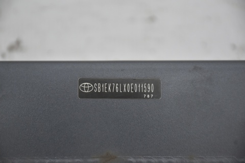 BELKA ZDERZAKA PRZEDNIA TOYOTA AVENSIS T27