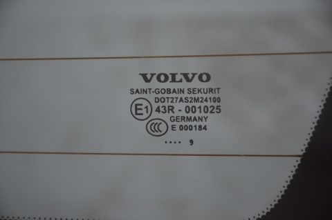 KLAPA TYLNA TYŁ VOLVO XC70 II V70 III 705-16 KOMPLETNA