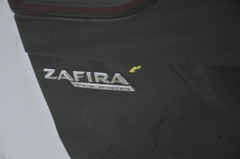 KLAPA TYLNA TYŁ OPEL ZAFIRA C III Z22C