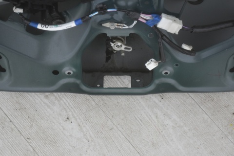 KLAPA TYLNA TYŁ TOYOTA YARIS II GS3