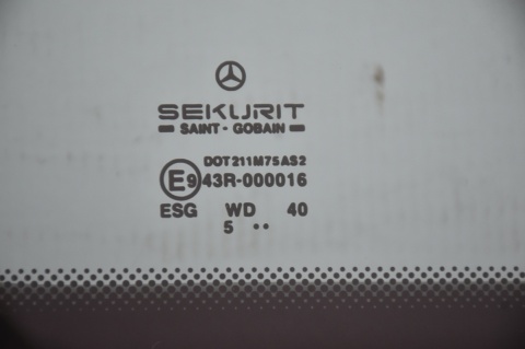 DRZWI TYLNE TYŁ PRAWE BOCZNE MERCEDES VITO W639 9744