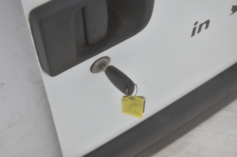 DRZWI TYLNE TYŁ PRAWE RENAULT MASTER II H1