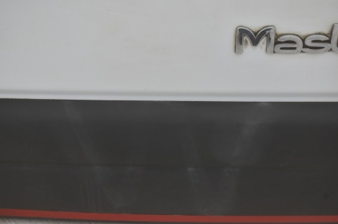 DRZWI TYLNE TYŁ PRAWE RENAULT MASTER II H1