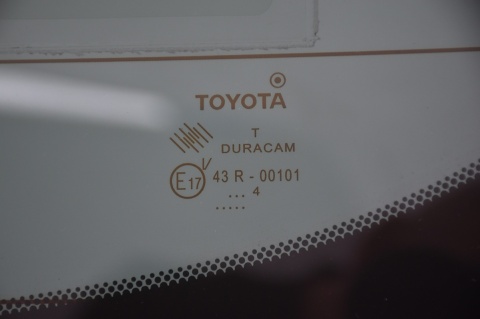 KLAPA TYLNA TYŁ TOYOTA VERSO I LIFT KAMERA 8T7