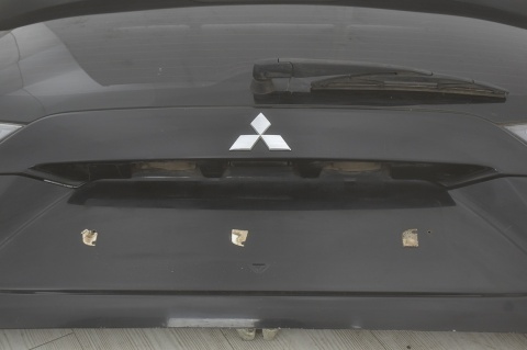 KLAPA TYLNA TYŁ MITSUBISHI OUTLANDER II 2 X42