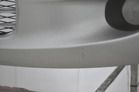 ZDERZAK PRZEDNI PRZÓD TOYOTA YARIS II 1E7